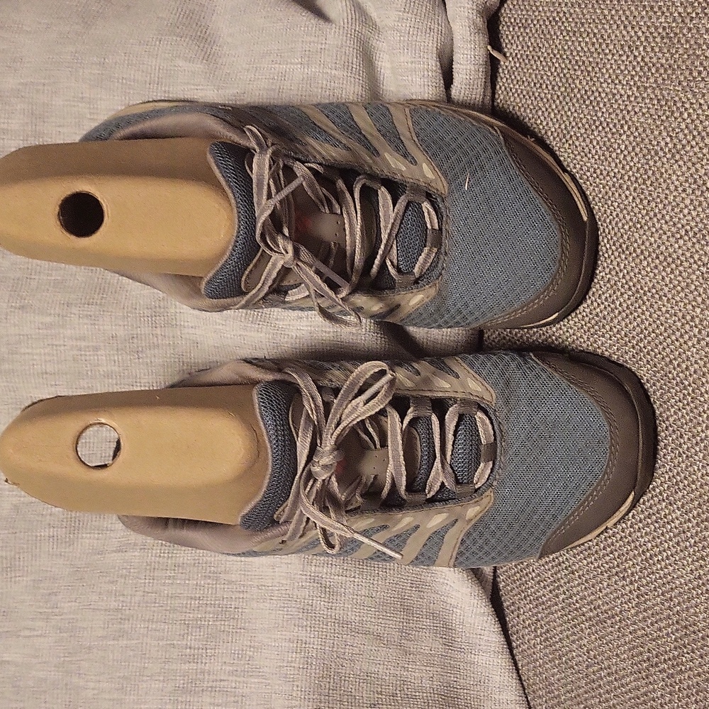 Columbia Light Hikers Size 8